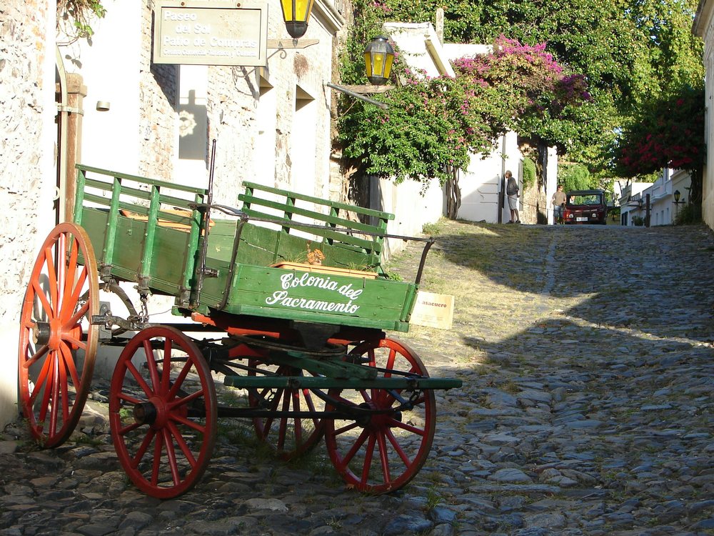 Calle empedrada en Colonia del Sacramento